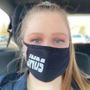 Meet your Posher, Zoe